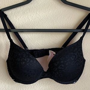Victoria’s Secret PINK Push Up Bra 32C